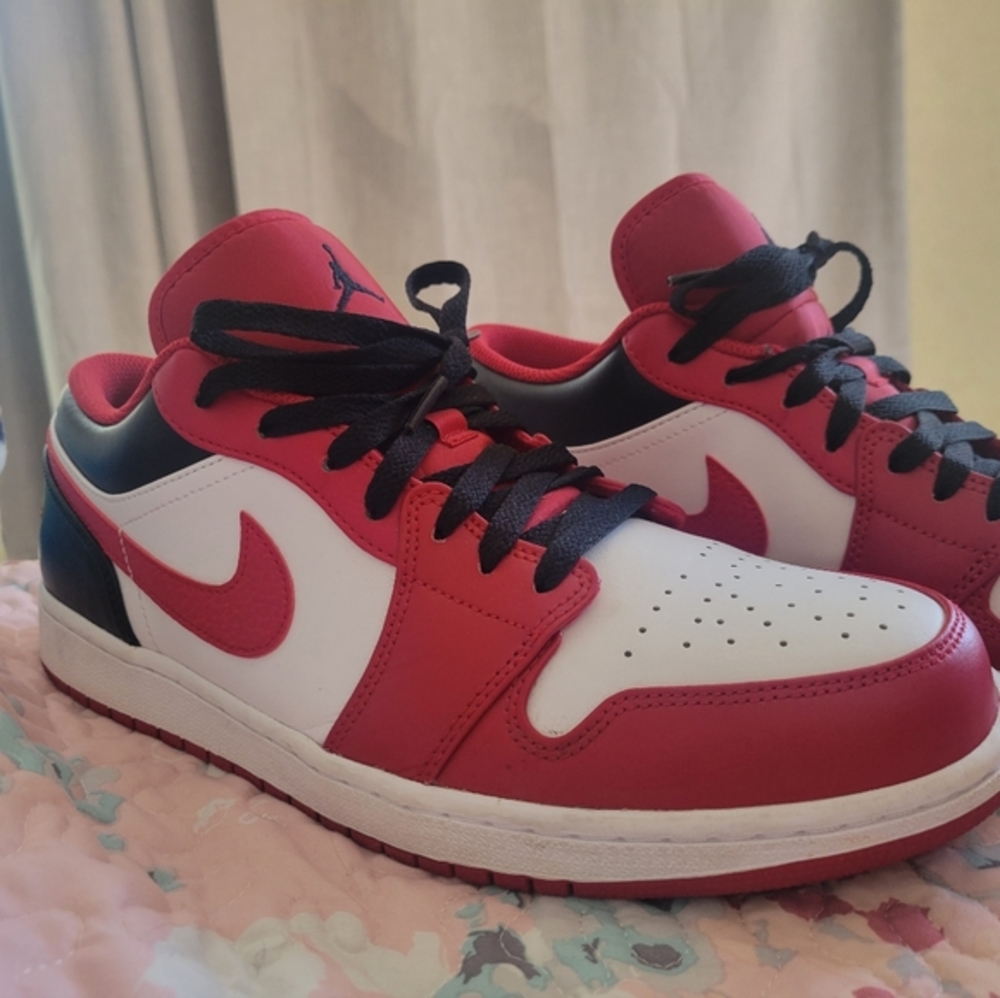 Nike Red and White Athletic Shoes - Picture 4 of 8